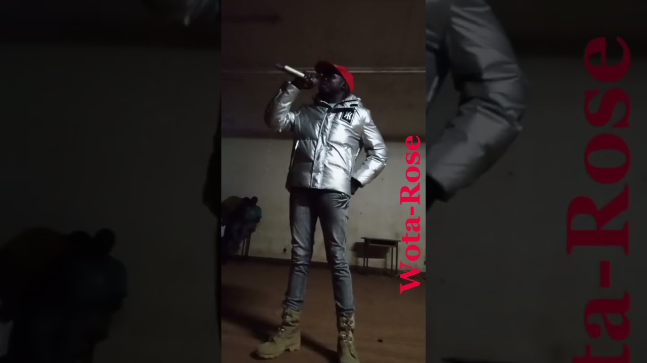 kaltos Clarkz performance at UTC frashers ball