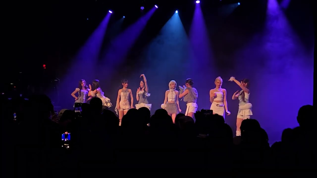 UNIS - Good Feeling, Live Fancam, 1/30/26, Theatre of the Living Arts, Philadelphia, PA