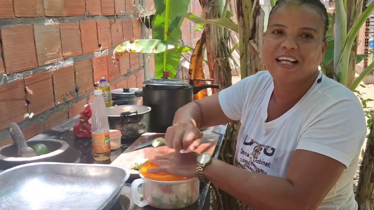 Fazendo  Mocofato  no fogão a lenha #20