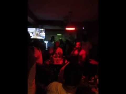 Rebound Chick live by Chillax at Bongou Creol ..Santo Domingo ..(tu peux faire ca toi Meme lol) camera iphone 8 plus apk
