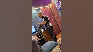 شاهد كواليس اغنية خطر 