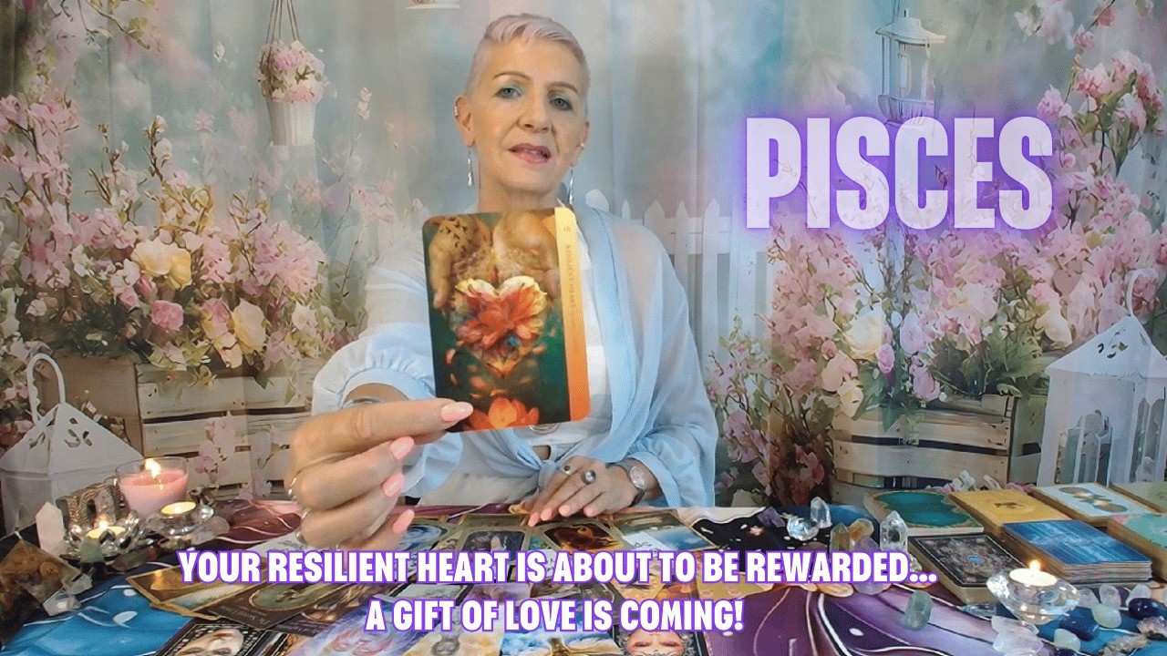 РЫБЫ. Ваше стойкое сердце преодолело самые глубокие испытания… Вас ждет дар любви!