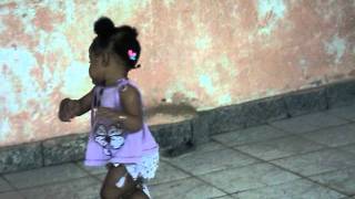 Beyonce Move Your Body -Bebe Dançando