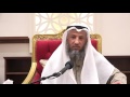 هل يجوز إعطاء معلمة القرآن هديه الشيخ د عثمان الخميس