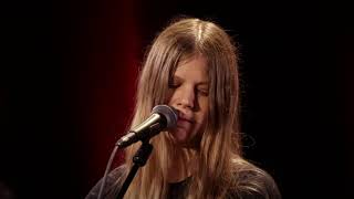 Video-Miniaturansicht von „Sarah Shook and the Disarmers - Heal Me - 9/13/2018 - Paste Studios - New York, NY“