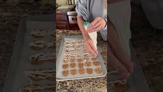 Easy Halloween Treat Monster Pretzels