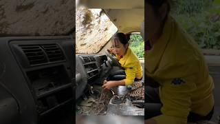 The girl cleans the car #girl #clean #car #auto #usa