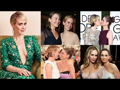 Video: Hvem dater Sarah Paulson?