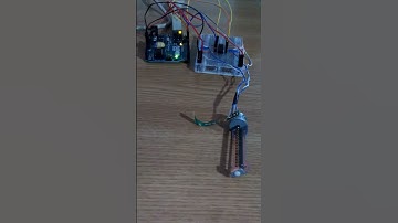 Stepper Motor from a DVD-ROM  with an Arduino + L293