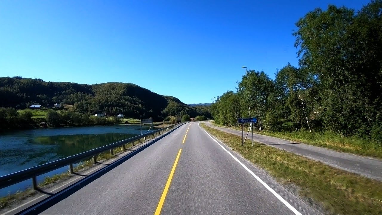 Bike trip along Nordfjordelva river