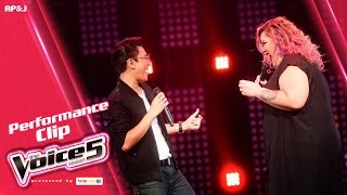 The Voice Thailand - ป๊อบ VS อ้อมแอ้ม - Hold My Hand - 11 Dec 2016