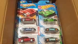 JUST IMAGINE THIS.SUPER TREASURE HUNT FINDS..Hot wheels Hunting Canada