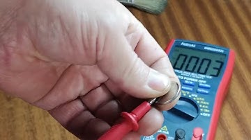 Testing a Cmos battery in situ (aka while still in the motherboard)