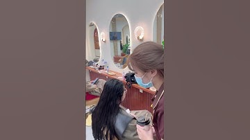 Phục vụ nước cam và cafe cho khách khi đến làm tóc salon mình | DAVID THỌ Official