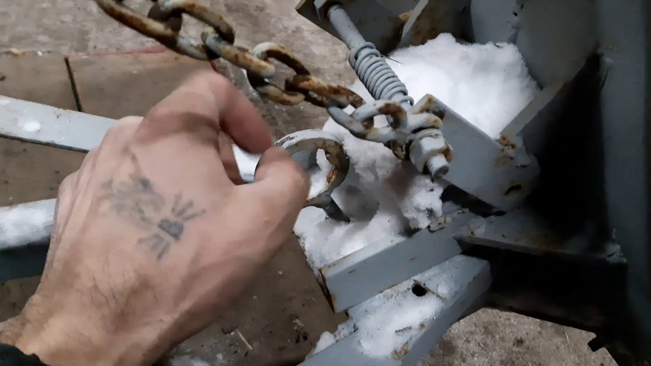 Чистка снега мини трактором. МТ2 - YouTube