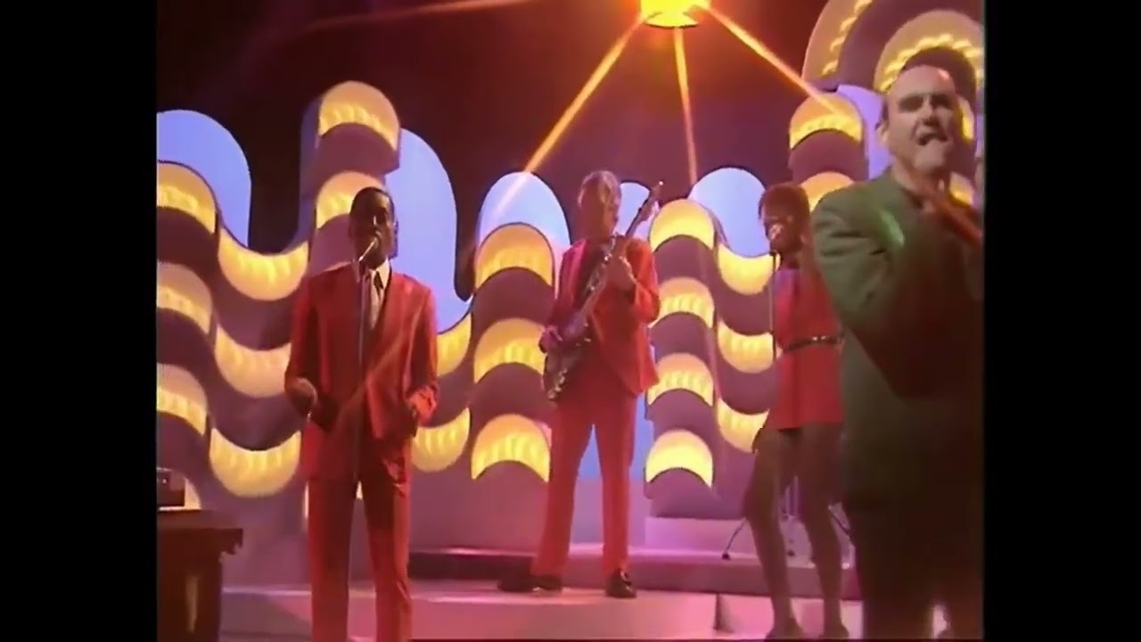 Darts - Sh-Boom (Life Could Be A Dream) - Basil Brush Show, 22nd November 1980