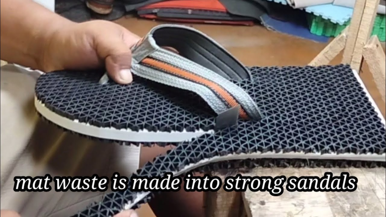 Making flip-flops from a rubber mat