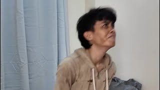 May nag iwan ng kakaibang bagay sa labas ng bahay 