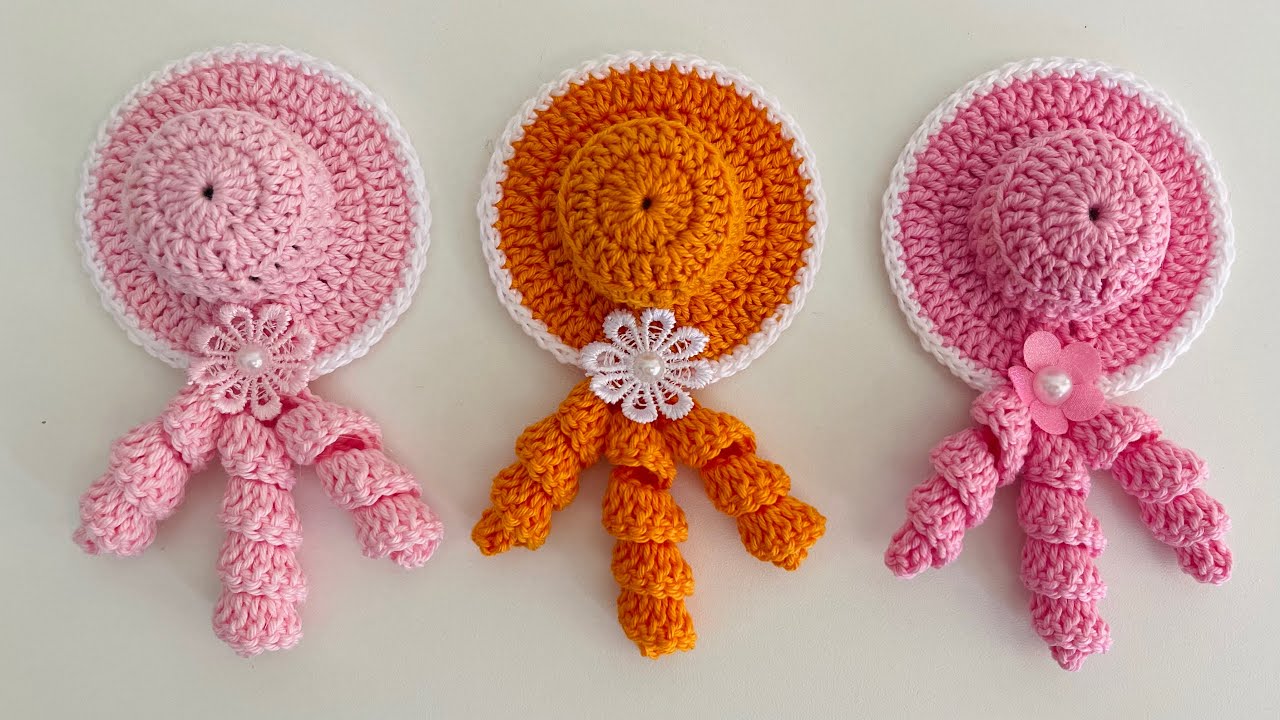 Chapeuzinho em crochê para aplicar em tic tac ou xuxinha rápido e fácil