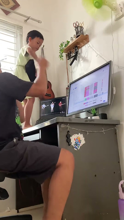 Video skandal ayah dan anak joget bareng