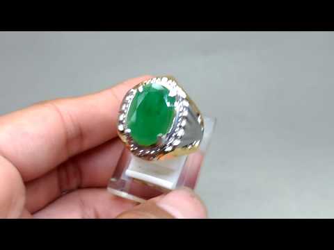 Di jual Akik Batu Cincin Zamrud Emerald Beryl Kotak hijau asli (Kode 1531) Kode Barang : 1531 Nama G. 