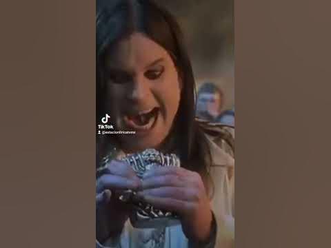 ozzy osbourne mordiendo murciélago