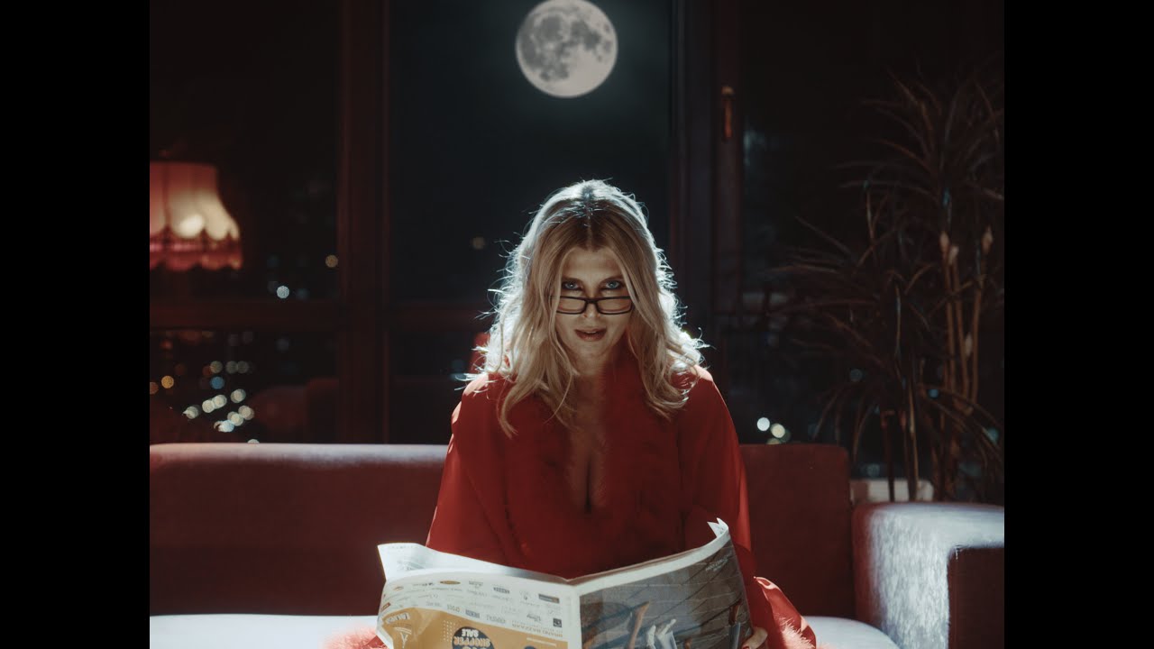 Regardez МС Реп - Мілфа (Official Music Video) sur YouTube