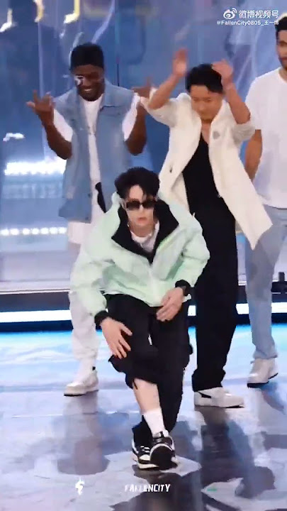 Part 1.My Captain Wang Yibo Grand Entry with Dance  on SDC5 Final stage🤗 cr FallenCity0805_王一博 #sdc5