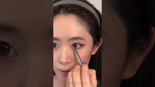 99% Alike Jisoo Solo Makeup