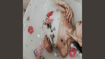 Scintillating Backdrops for Meditation Keynotes