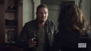 Beauty And The Beast 4X11 - Vinc Beasts And Scratch Garrus Hand