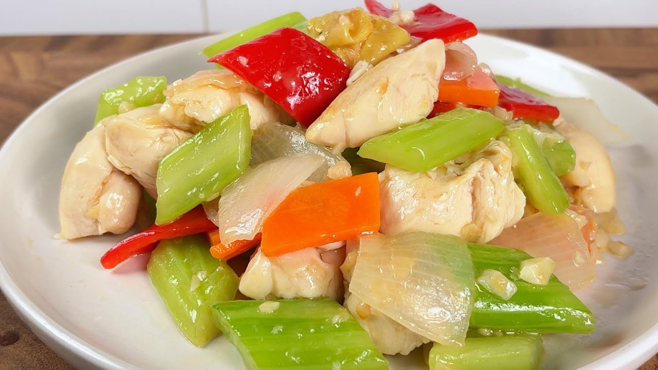 Больше никакой сухой курицы! | Курица с чесноком и сельдереем, обжаренная в масле