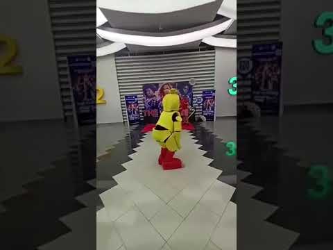 The Twerk of '87 (Chica Cosplay Special) #shorts #fnaf #fnafcosplay #fnafmovie #fnafchica #fnafmeme