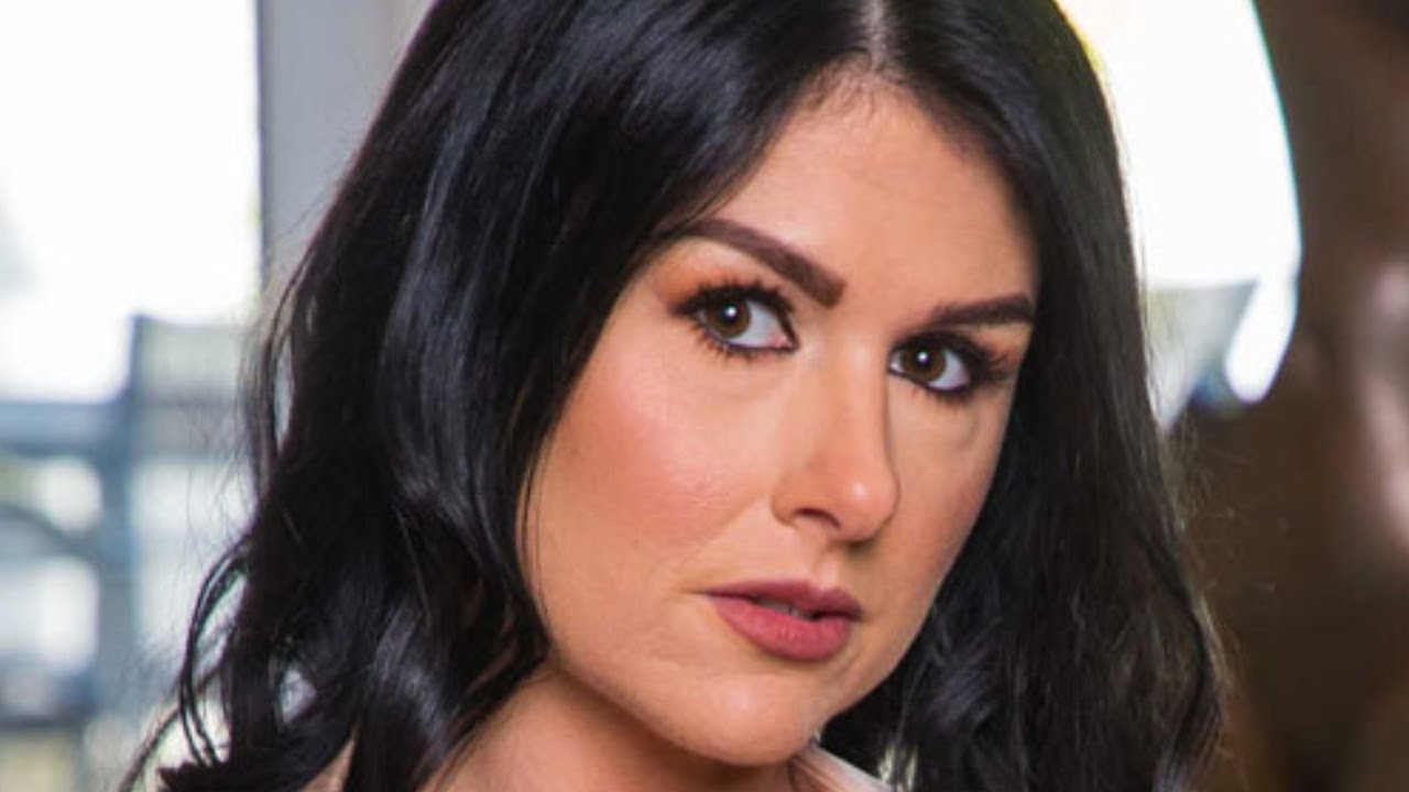 SIENNA RAE | The STAR who started in 2023 with more than 50 thousand fans on Twitter