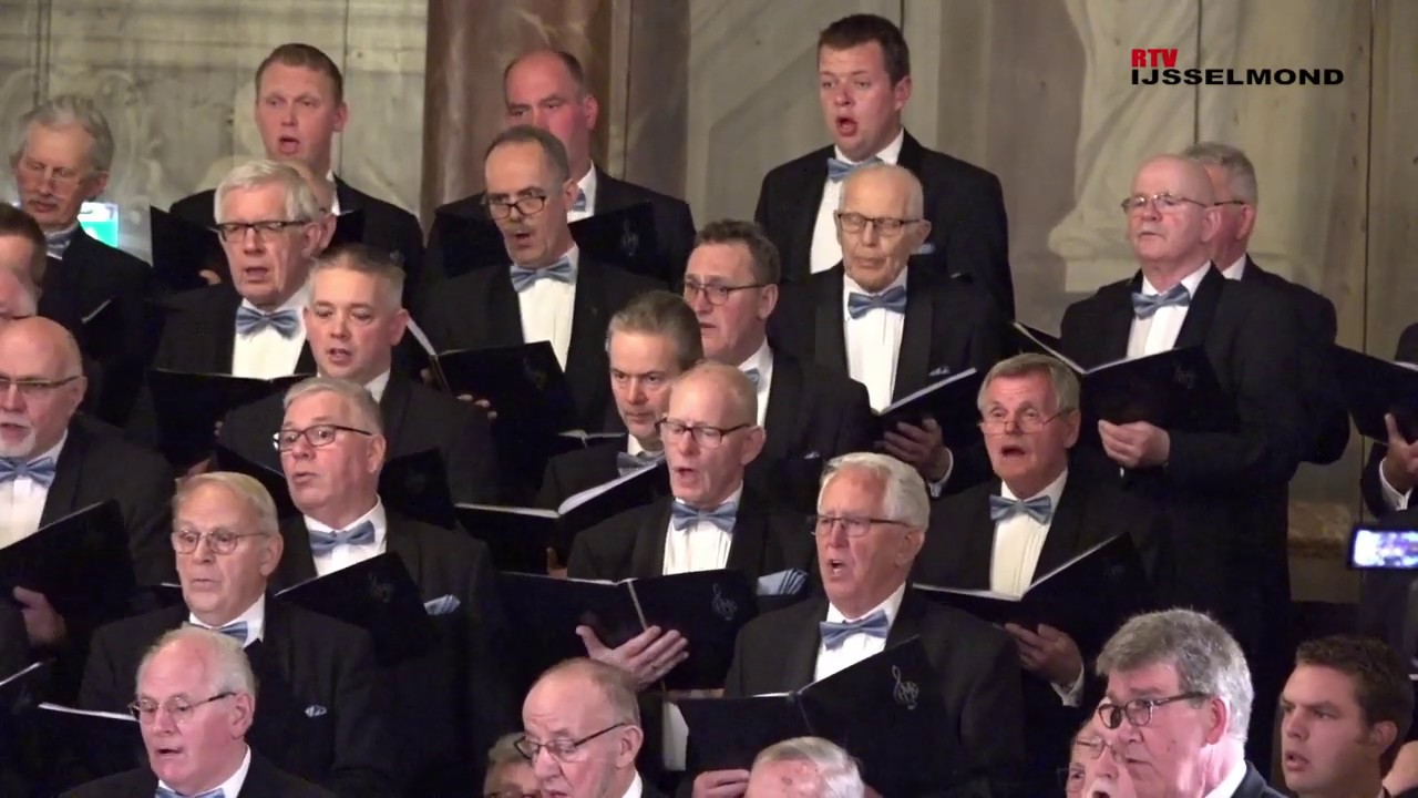 Benefietconcert voor Moldavië in de Bovenkerk in kampen. Een optreden van .