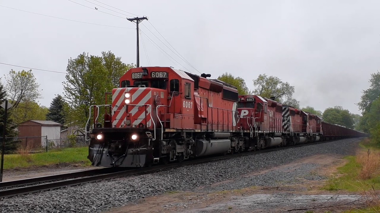 Awesome EMD sound! CP 3GPS-18 with a rare lashup - YouTube