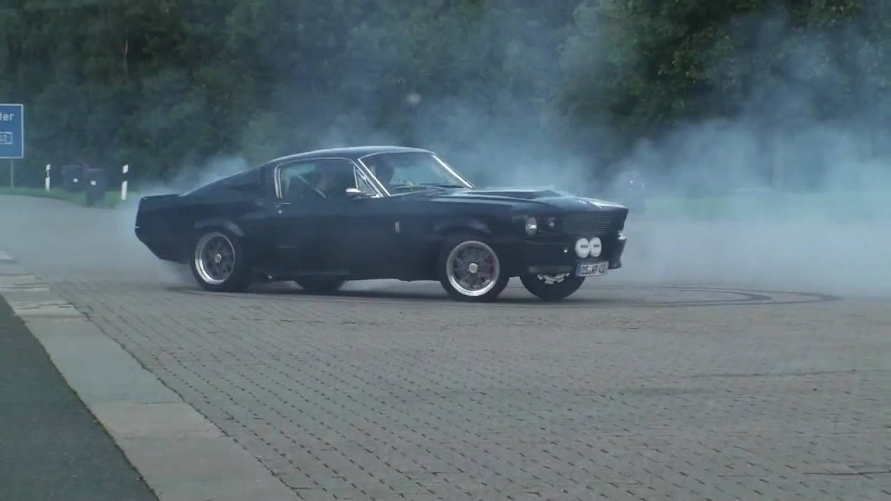 Mustang GT500 Eleanor donut burnout YouTube