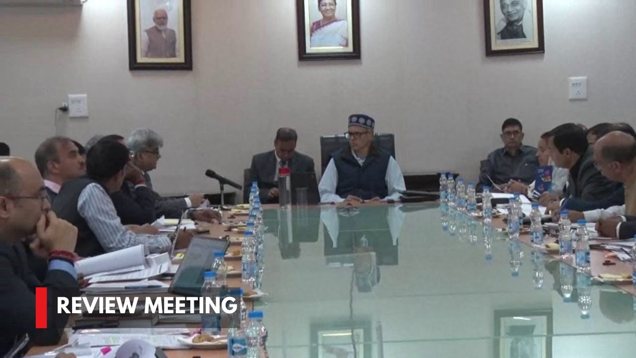 Omar Abdullah Chairs Review Meeting With Administrative Secretaries