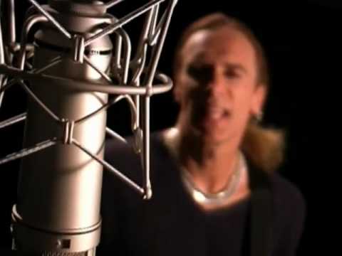 Guarda Billy Sheehan - Caroline - Official Music Video su YouTube Guarda Billy Sheehan - Caroline - Official Music Video su YouTube