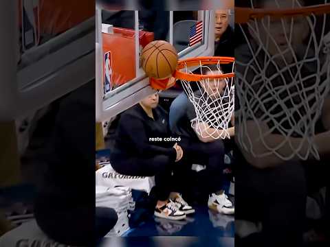 Si un ballon reste coincé… thumbnail