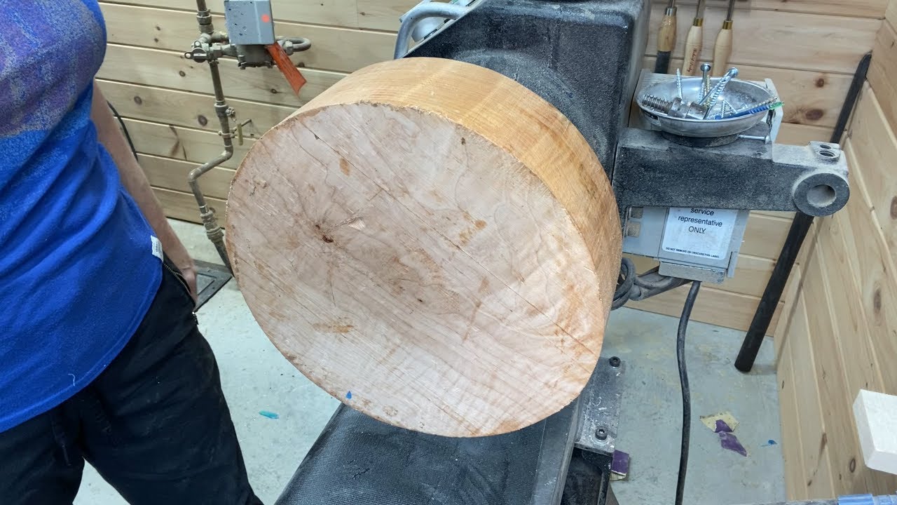 Woodturning a Figured Maple Bowl - WIDE outside RIM.