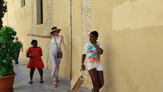 Bushman: The Botanical Jewel of Granada - YouTube