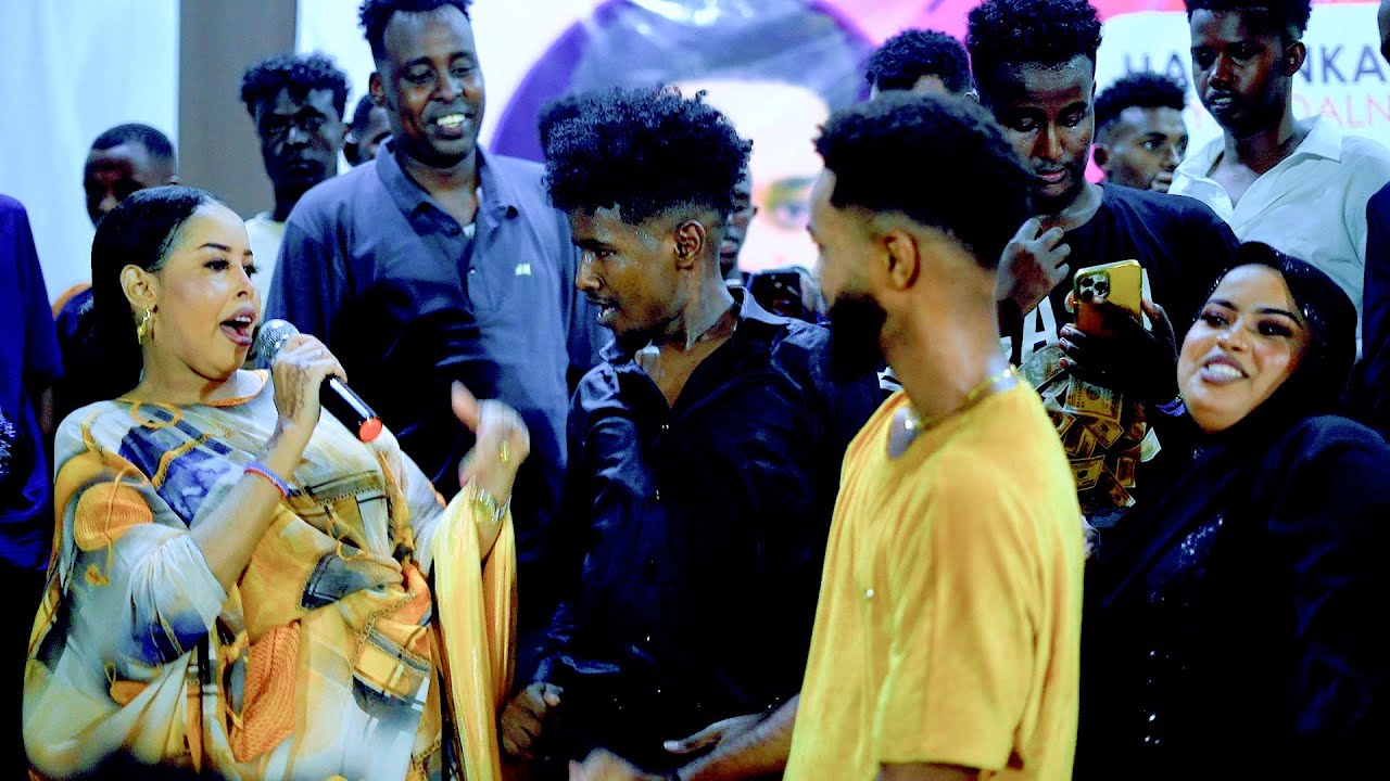 ANISA ARAGSAN ISMACIIL AARKA DAYAX DALNURSHE SHAADIYA SHARAF OO WACADRA KA DHIGAY SHOWGII DAYAX