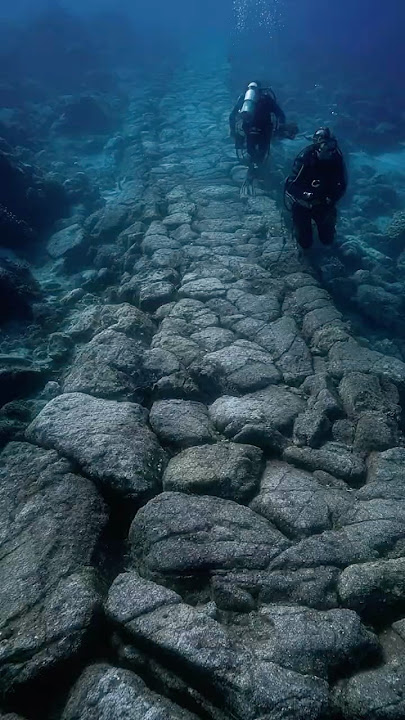 Divers Found a Road Beneath The Bermuda Triangle