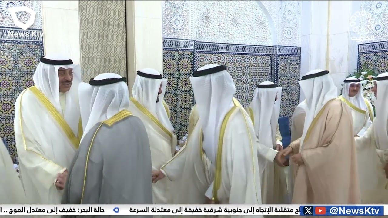 سمو ولي العهد يؤدي صلاة العيد في مسجد الدولة الكبير