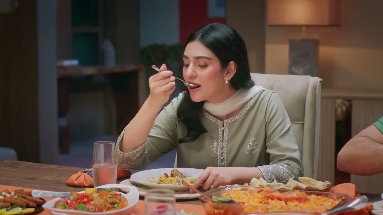 Kashmir Waadi Banaspati ft. Sarah Falak