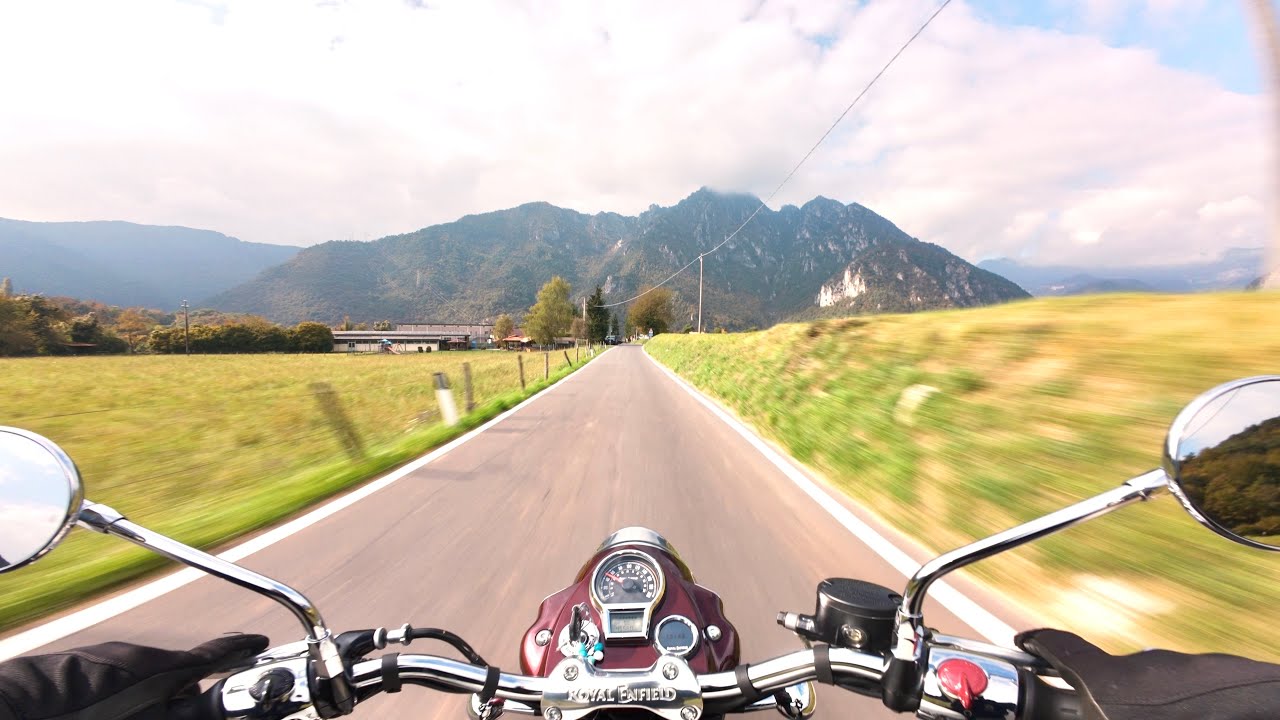 Enjoying the Italian Countryside on a Royal Enfield | Relaxing & Calming Motorcycle POV