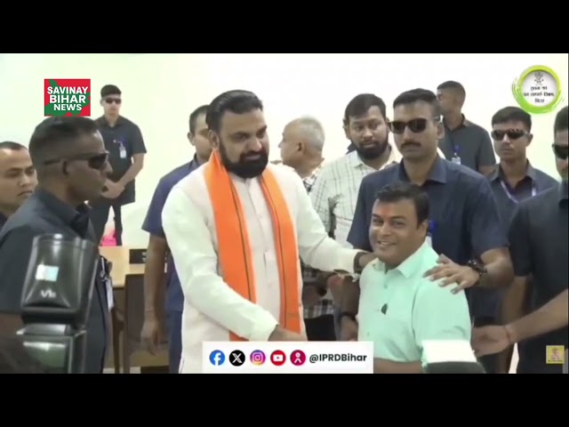 भारतीय जनता पार्टी के वरिष्ठ नेता डॉ. मनीष पंकज मिश्रा श्री सम्राट चौधरी को उनका भव्य स्वागत किया।