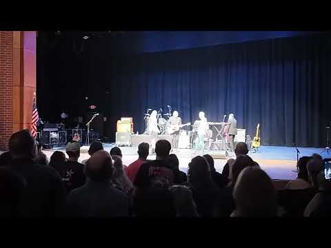Del Amitri w/ "Be My Downfall" at the South Milwaukee Performing Arts Center, Milwaukee WI, 06/12/26