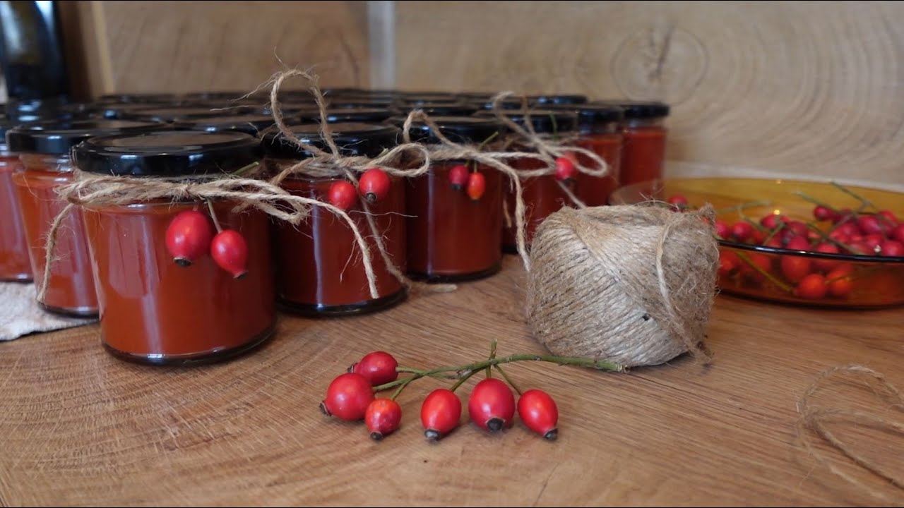 В БЪЛГАРСКОТО СЕЛО: Правим сладко от шипки за ПЪРВИ ПЪТ! + Майсторите се забавляват 😁